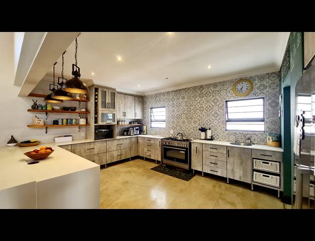 3 BEDROOM HOUSE SOLD IN LEEUWFONTEIN ESTATE